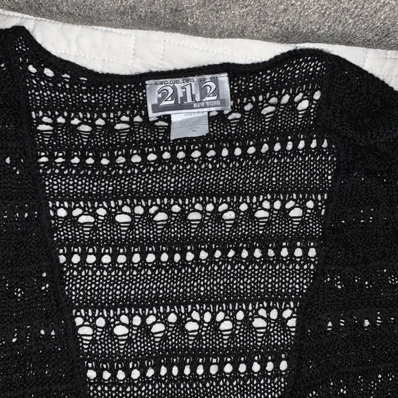 Black crochet shrug/sweater - Picture 4 of 4